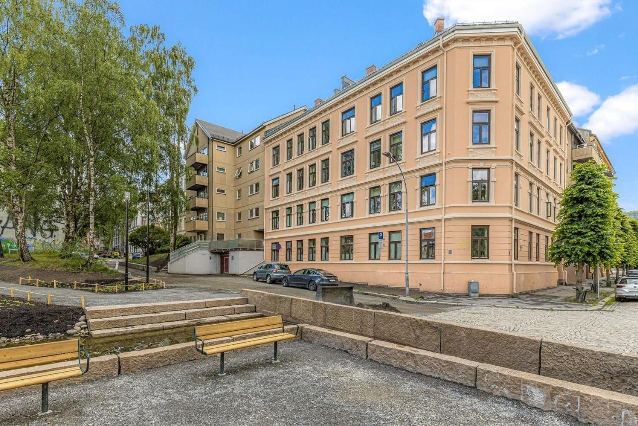 Lägenhet Modern And Apartment, 6 Mins To *